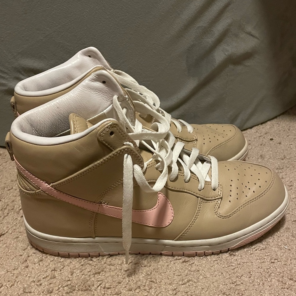 Nike high top dunks